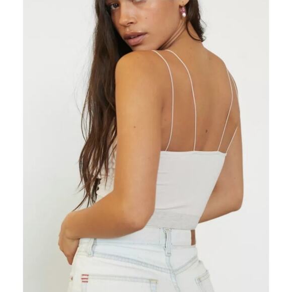 Urban Outfitters Out from Under Seamless Markie Cream Crop Rib Bra Tank Top Sz M - Picture 2 of 9